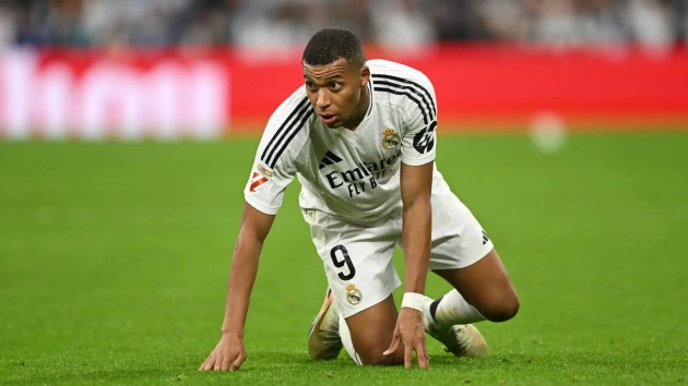 Mbappe gặp khó khăn ở Real.
