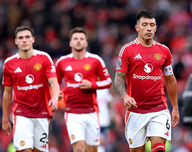 Man Utd dần chìm vào khủng hoảng.