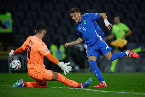 Nếu may mắn hơn, Retegui đã có cho mình ít nhất một cú đúp, bởi thống kê từ Fotmob cho thấy chỉ số bàn thắng kỳ vọng (xG) của anh lên đến 1.62.