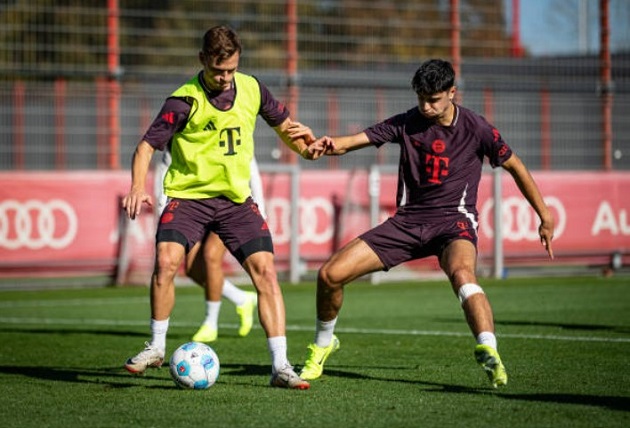Theo các báo cáo, Sacha Boey, Josip Stanisic và Hiroki Ito sẽ vắng mặt trong trận đấu vòng 7 Bundesliga vì lý do sức khỏe. Jamal Musiala đang gặp chấn thương hông và có thể là quá sớm để đưa anh vào trận đấu này.