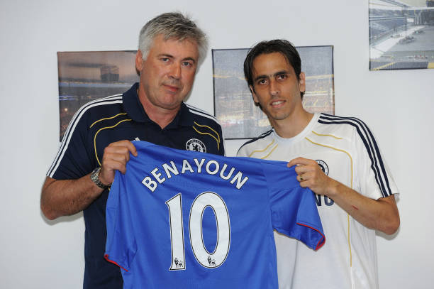Yossi Benayoun từng đóng một vai trò quan trọng trong đội hình của Liverpool dưới thời HLV Rafael Benitez, nhưng sau khi gia nhập Chelsea vào năm 2010 thì sự nghiệp của anh đã xuống dốc.