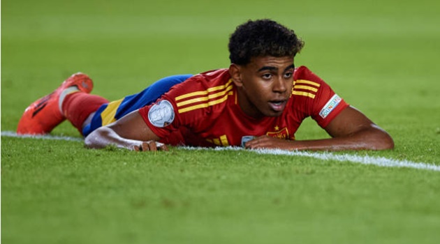 Yamal đang là niềm hy vọng của Barca.