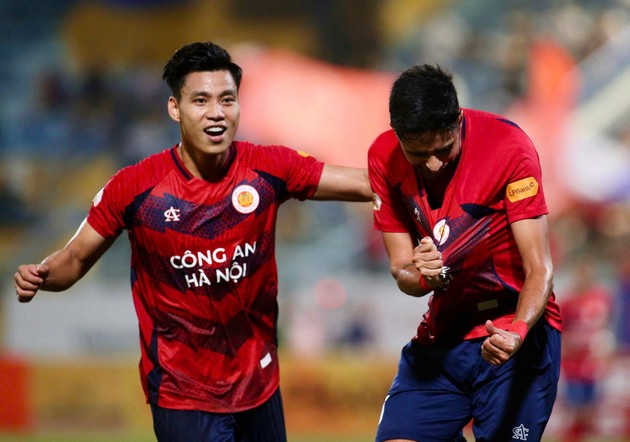 Vũ Văn Thanh bỏ ngỏ khả năng ra sân trận gặp CLB Hà Nội.