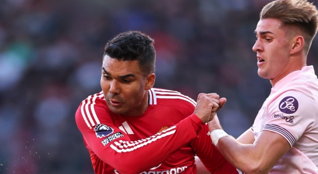 Trong bối cảnh hàng tiền vệ Man Utd khủng hoảng, Casemiro chính là phương án tối ưu nhất.