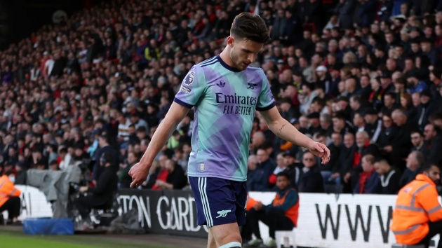 Rice thừa nhận Arsenal ngây thơ, mắc lỗi ngớ ngẩn khi sớm nhận thẻ đỏ và thua 0-2.