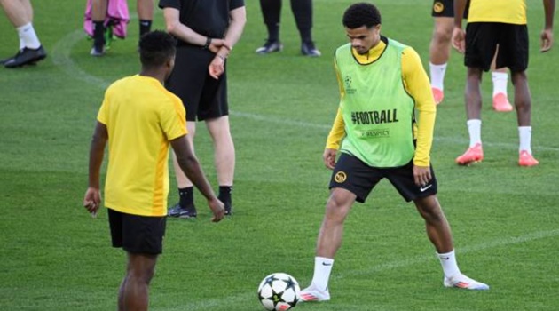 Zachary Athekame sắp chạm trán cặp tiền đạo Inter.