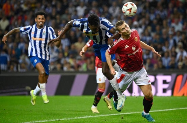 Cách đây không lâu, Omorodion cũng gieo sầu cho hàng thủ Man Utd.