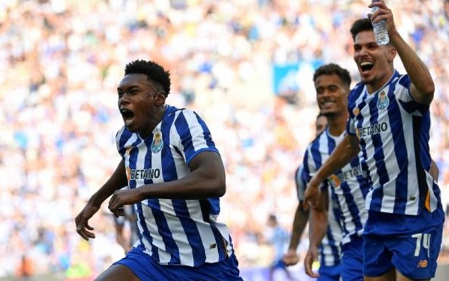 Việc liên tục tỏa sáng ở cúp châu Âu sẽ khiến giá trị của Omorodion tăng cao trong thời gian tới. Hiện anh có điều khoản giải phóng hợp đồng 100 triệu euro.