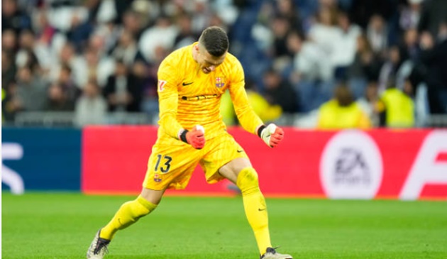 Inaki Pena: 8,1. Thủ thành người Tây Ban Nha đã thực hiện hai pha cứu thua quan trọng để ngăn Mbappe trong hiệp hai.