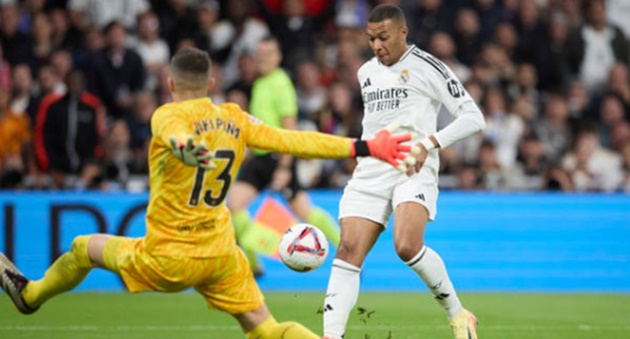 Mbappe có một trận đấu mờ nhạt.