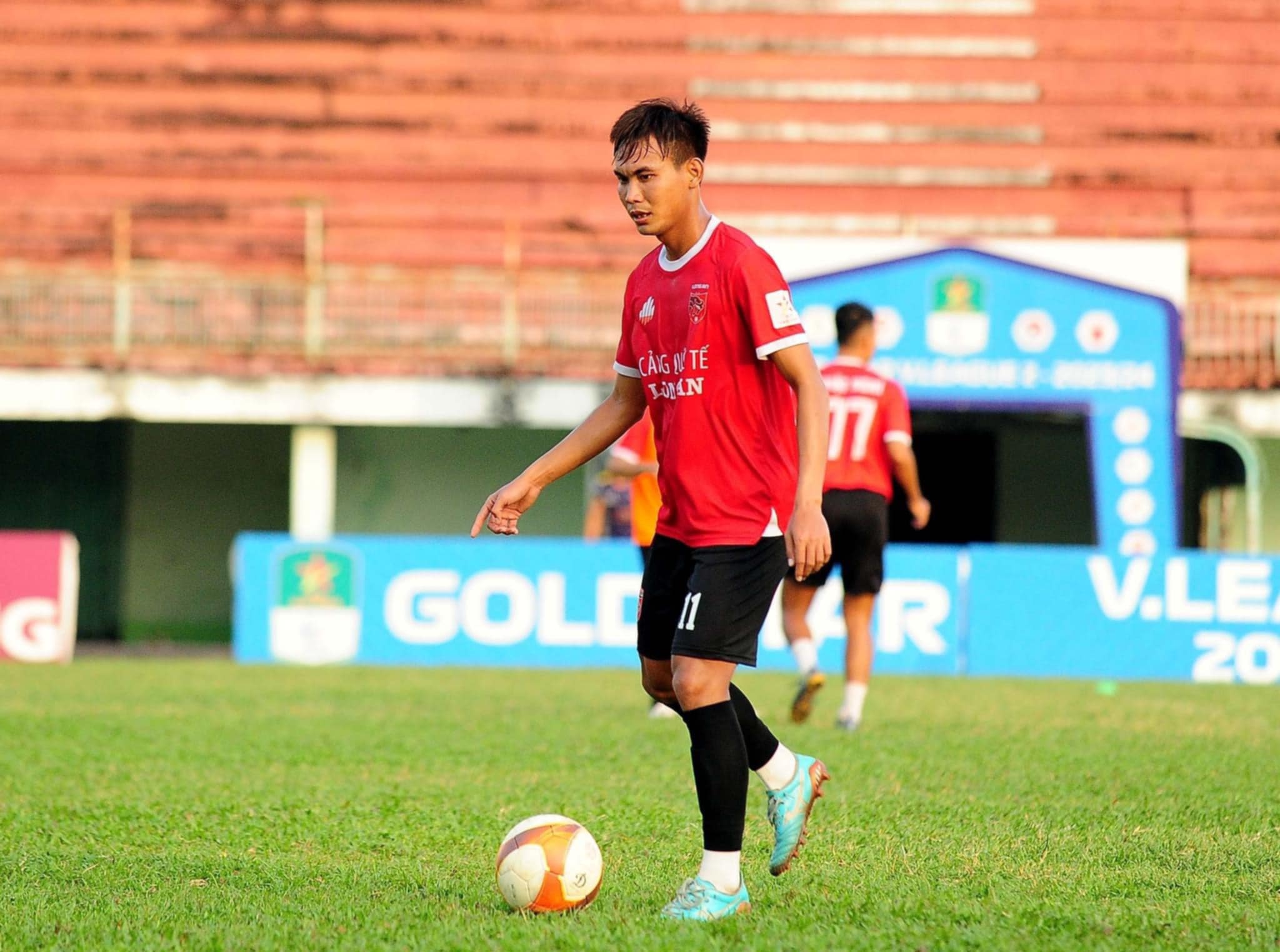 Nguyễn Khánh lúc còn khoác áo Long An.