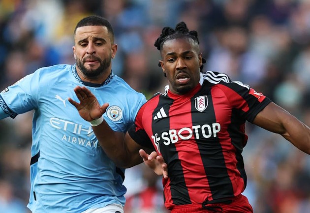 Man City vất vả chống đỡ Fulham.