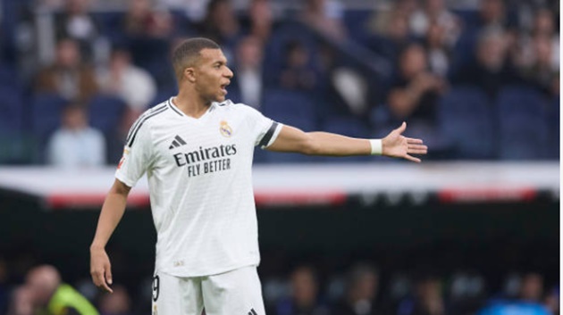 Mbappe đang gặp khó tại Real.