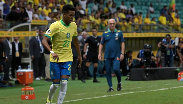 Estevao khiến người hâm mộ Brazil phấn khích.