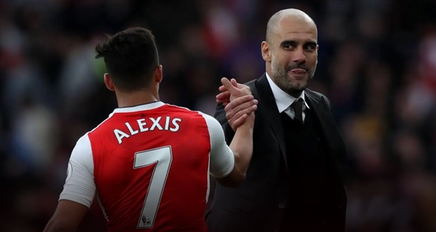 Sanchez chọn Man Utd thay vì Man City.