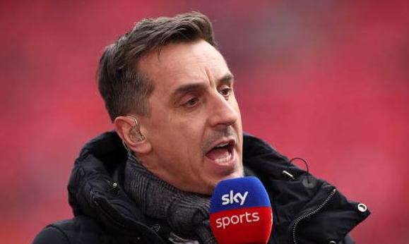 Gary Neville tin rằng Arsenal đang chịu nhiều áp lực hơn Liverpool.