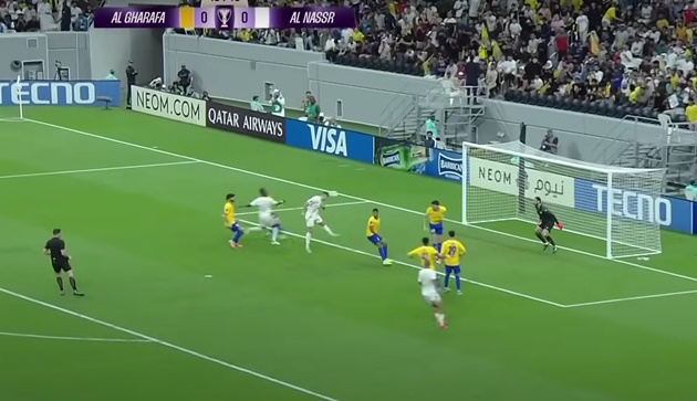 Ronaldo phá vỡ thế bế tắc cho Al Nassr với pha chọn vị trí và bật nhảy đánh đầu đẳng cấp.