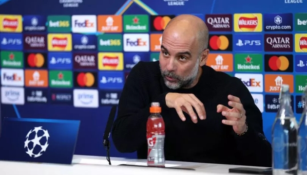 Lần đầu tiên sau gần 1 thập kỷ, Pep Guardiola cảm nhận được "nỗi thống khổ" tại Man City.