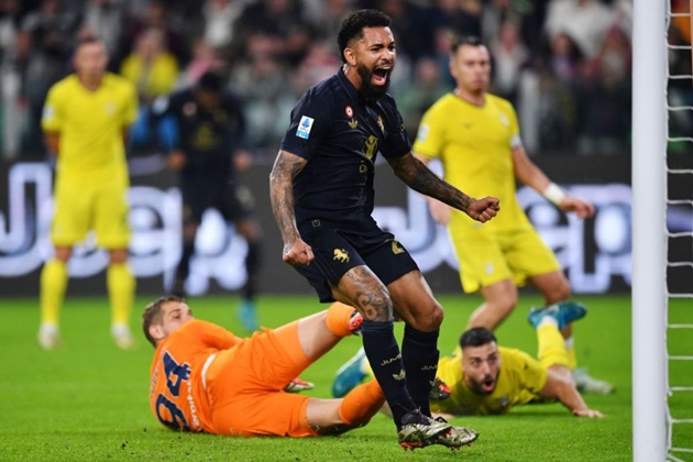 Luiz trở lại sau chấn thương.