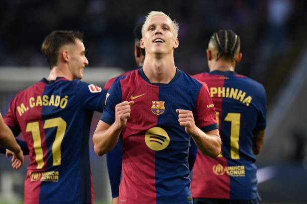 Dani Olmo lập cú đúp vào lưới Espanyol.