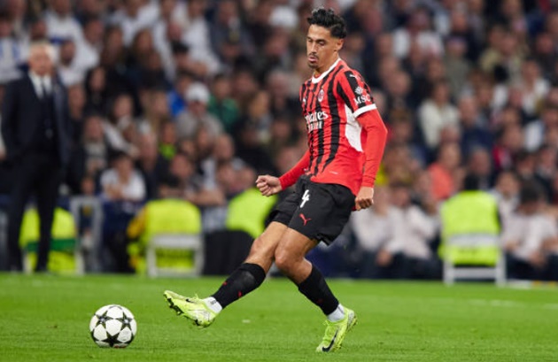 Reijnders chốt hạ tỷ số 3-1 cho Milan.