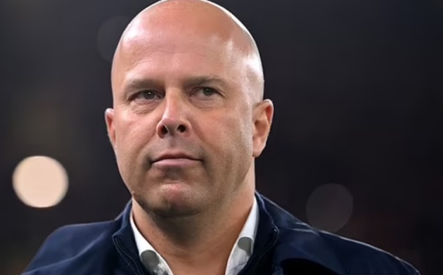 Slot giúp Liverpool bay cao.