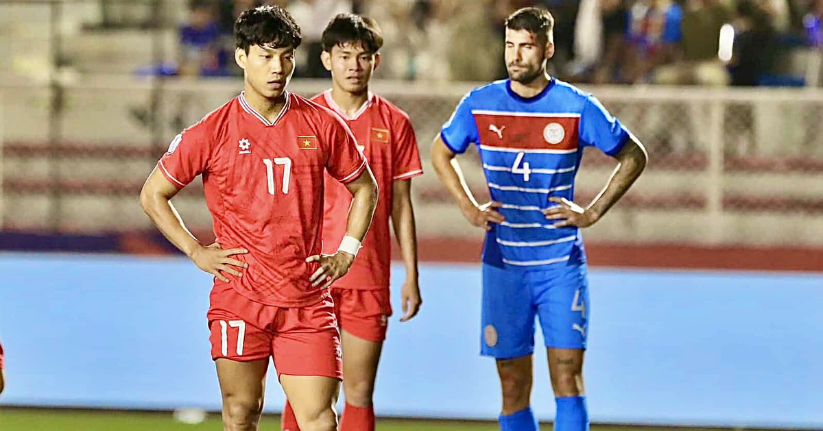 Văn Thanh tưởng chừng đã mang về penalty.