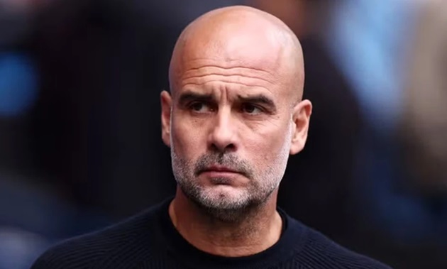 Pep Guardiola đối mặt với áp lực khủng khiếp.