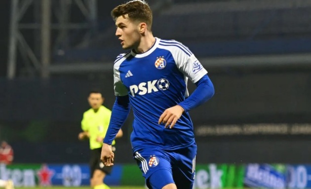 Sao mai 21 tuổi để lại dấu ấn đậm nét.