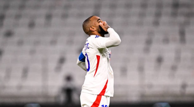 Lacazette đang tỏa sáng Lyon.