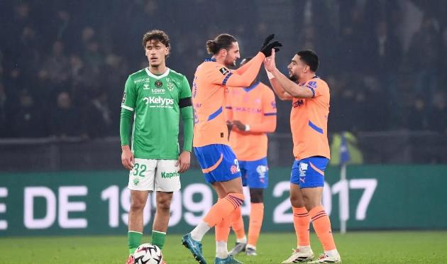 Niềm vui của Rabiot và các đồng đội.