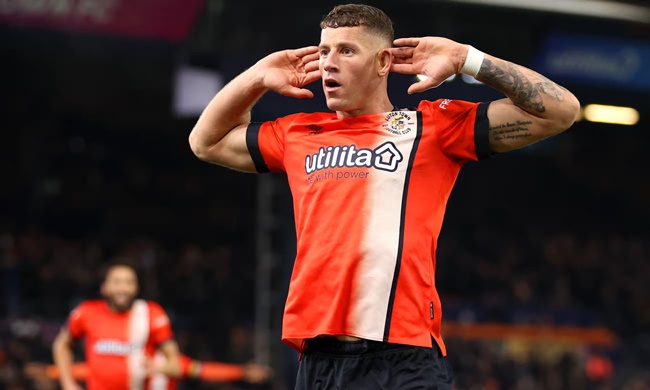 Barkley thăng hoa ở Luton.