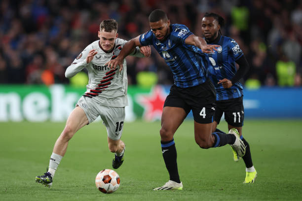 Atalanta gây bất ngờ cho Bayer Leverkusen.