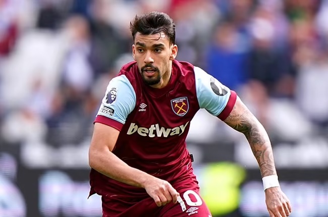 Lucas Paqueta lọt vào "tầm ngắm" của FA sau khi bị cáo cuộc cố tình nhận thẻ vàng trong màu áo West Ham United.