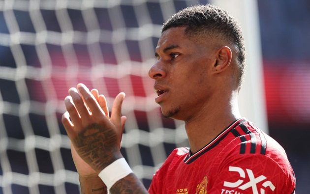 Marcus Rashford phải tạm rời xa mạng xã hội sau quãng thời gian liên tục bị công kích, chỉ trích dữ dội.