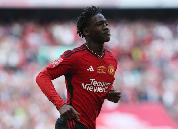 Kobbie Mainoo sắp được nâng lương.