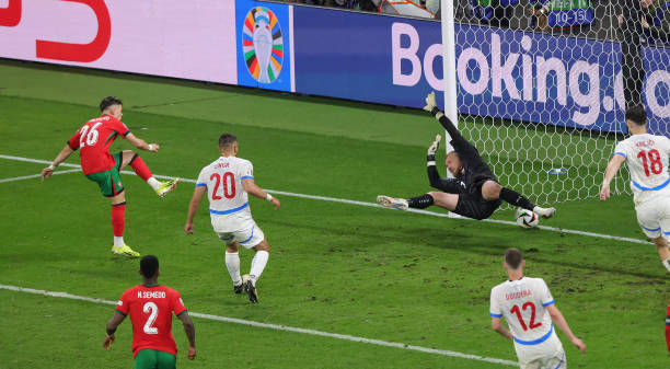 Francisco Conceicao ghi bàn giúp Bồ Đào Nha giành chiến thắng.