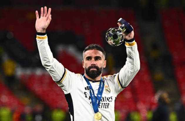 Dani Carvajal (9/10): Lão tướng người Tây Ban Nha sắm vai người hùng sau pha lập công mang tính bước ngoặt.