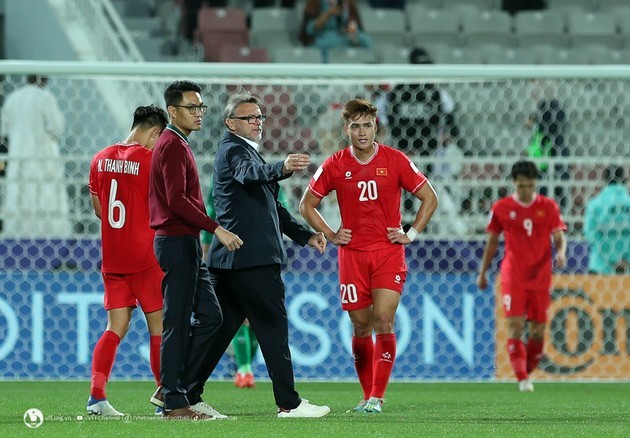 HLV Philippe Troussier đã sai lầm khi không tin tưởng dàn sao của ĐT Việt Nam.