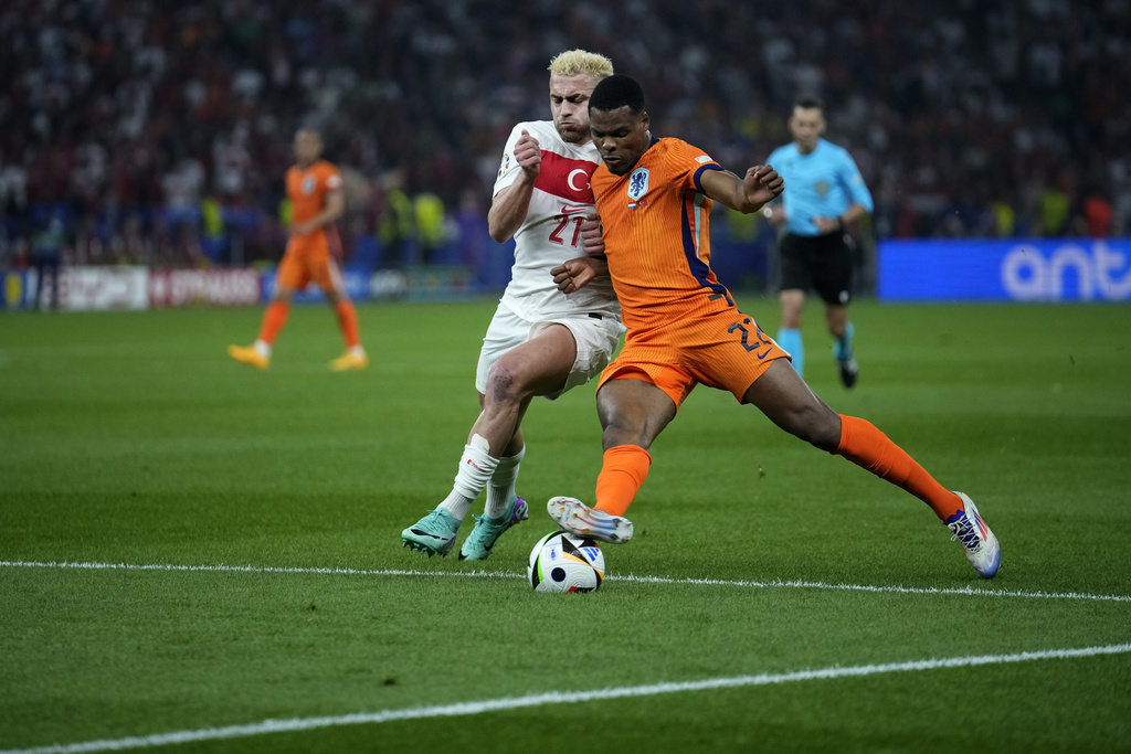 Baris Alper Yilmaz là lựa chọn giá rẻ, chất lượng cao của Liverpool.