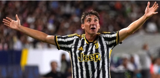 Hậu vệ: Andrea Cambiaso. Sau quãng thời gian được cho mượn ở Bologna, Cambiaso đã chứng minh bản thân trong màu áo Bà đầm già và dự kiến sẽ đóng vai trò quan trọng ở mùa giải mới.