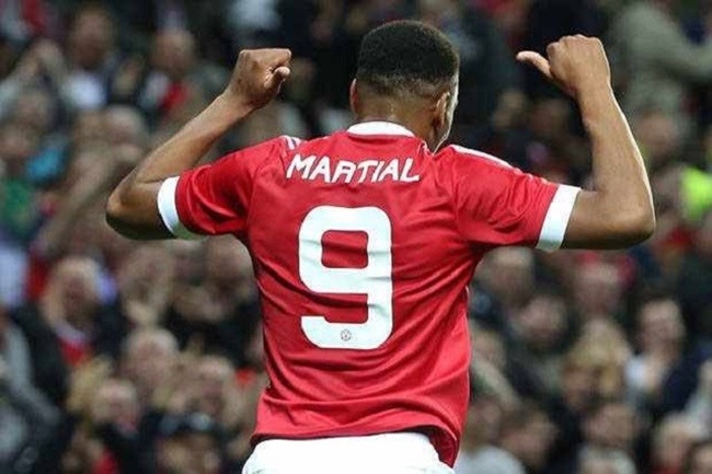 Martial gây thất vọng.