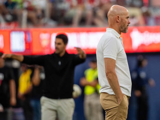 Erik ten Hag tin Gabriel Jesus đã rơi vào thế việt vị.