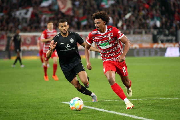 Veiga có mùa giải cho mượn tại Augsburg không quá thành công.