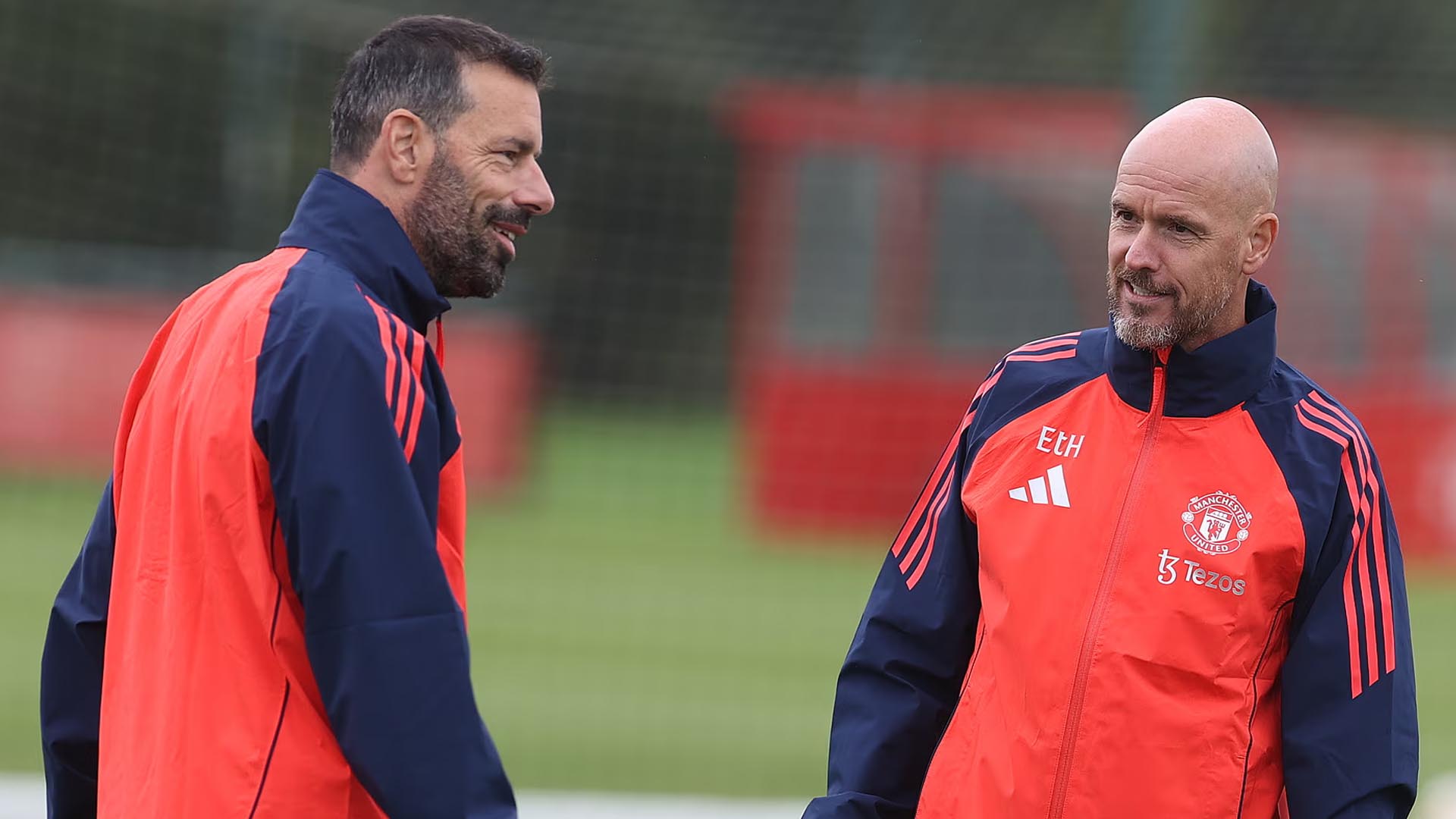 Van Nistelrooy có danh tiếng lớn.
