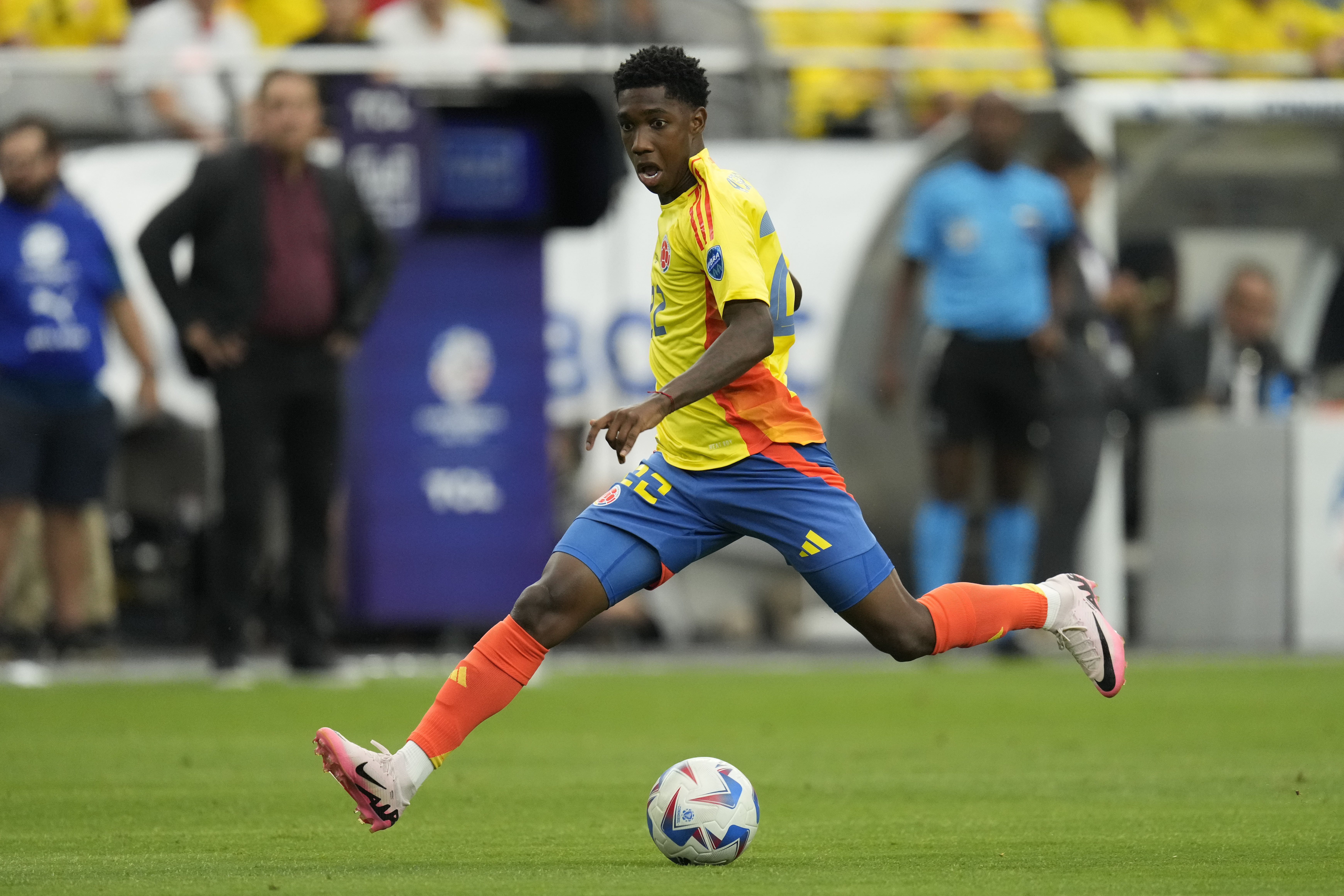 Asprilla đang thi đấu ở Copa America.