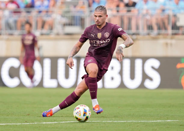 Kalvin Phillips sẽ là lựa chọn bất đắc dĩ của Manchester City.