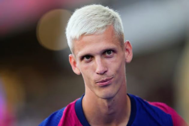 Tân binh Olmo vẫn đang phải chờ đợi để được đăng ký thi đấu tại La Liga.