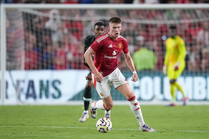 McTominay sẵn sàng chia tay Man Utd hè này.
