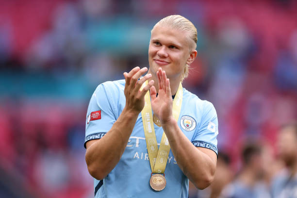 Nếu ghi 2 bàn trong trận đấu này, Erling Haaland sẽ đi vào lịch sử Premier League với tư cách cầu thủ đầu tiên lập cú đúp trong vòng đấu mở màn của 3 mùa giải liên tiếp.